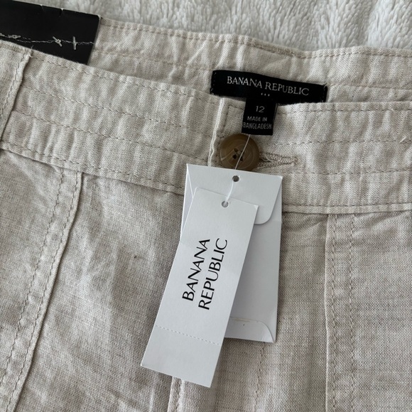 Banana Republic Women’s High-Waisted Shorts NWT - Picture 3 of 3